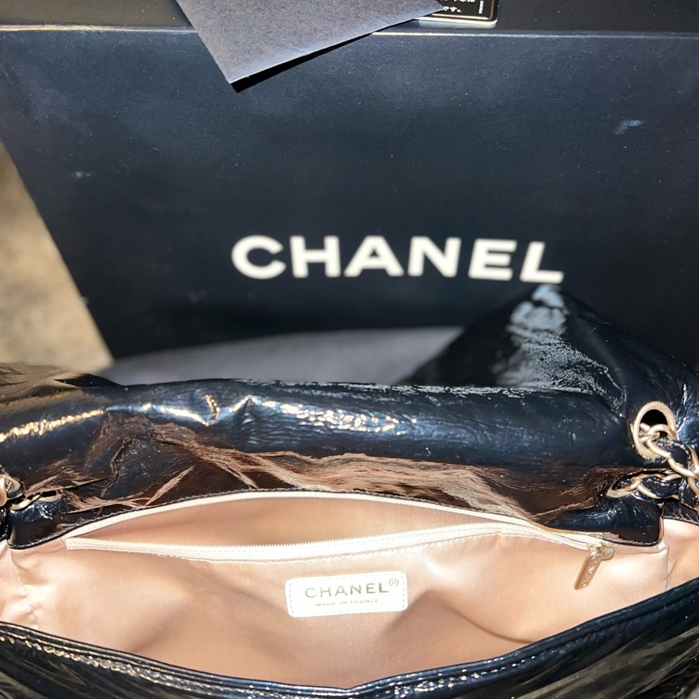 Authentic CHANEL “Rock & Chain” Shoulder Bag - Picture 4 of 7